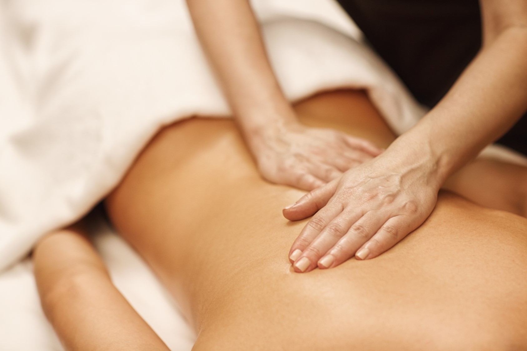 Massage Signature aux huiles bio, massage personnalisé à l'Institut Massage Home